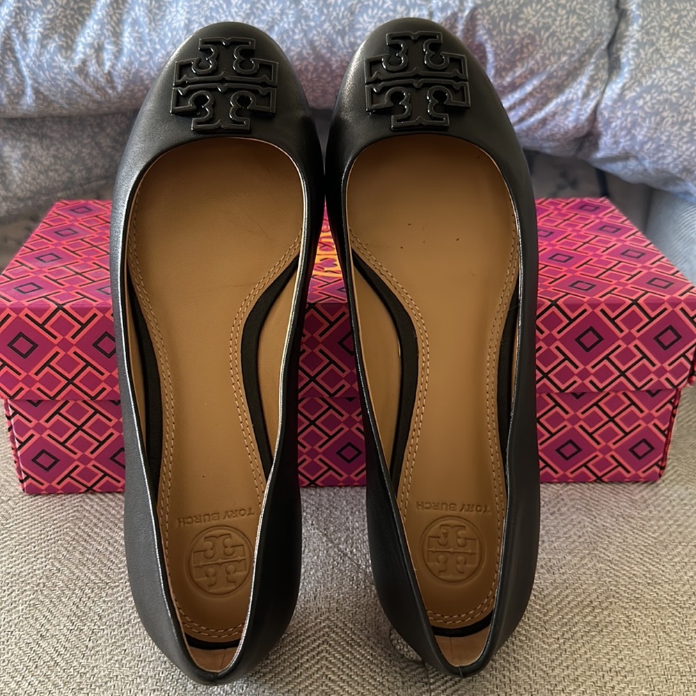 Tory Burch Powder Coated Melinda Flat-North Leather